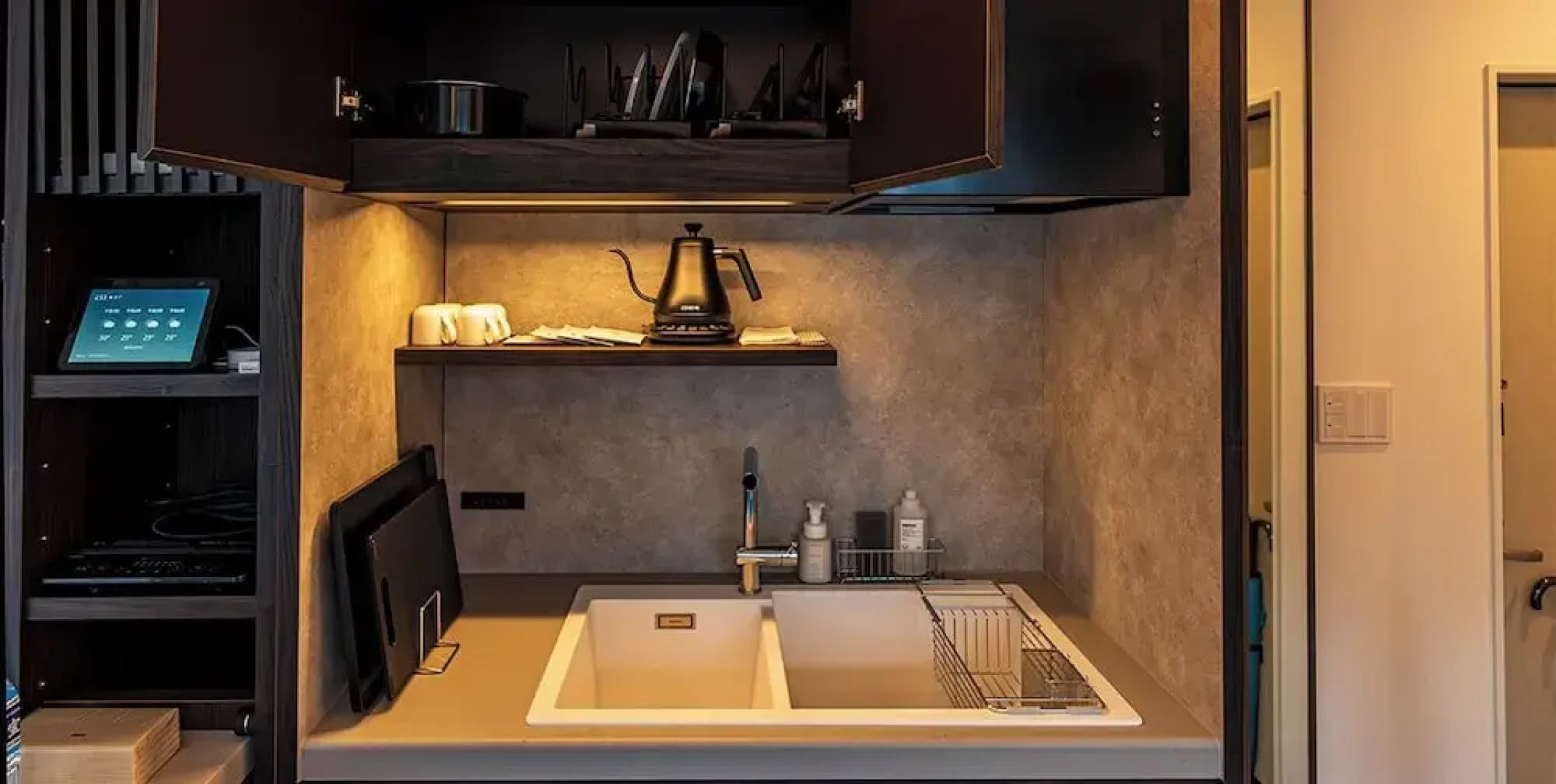 Luxe Tech Villa Ashitoku