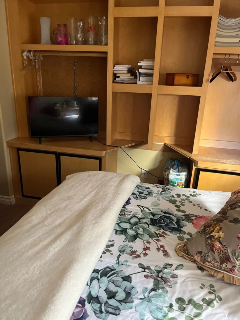 One Bedroom With its Full Bathroom
