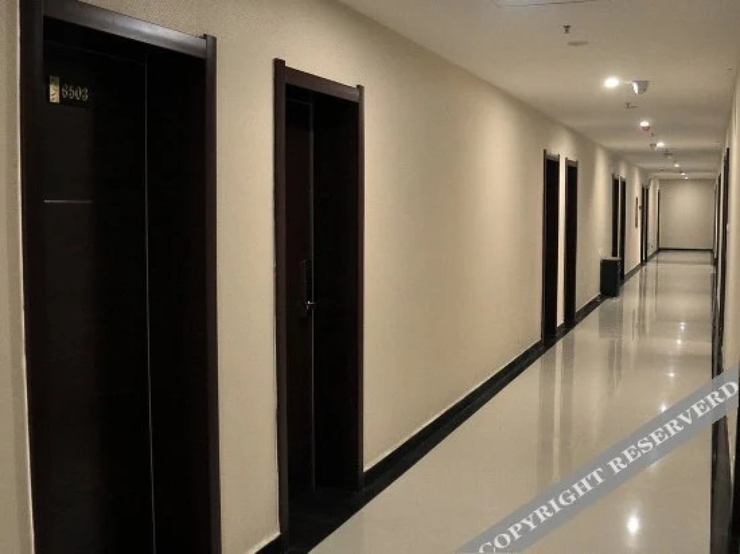 Yichuan Longsheng Business Hotel