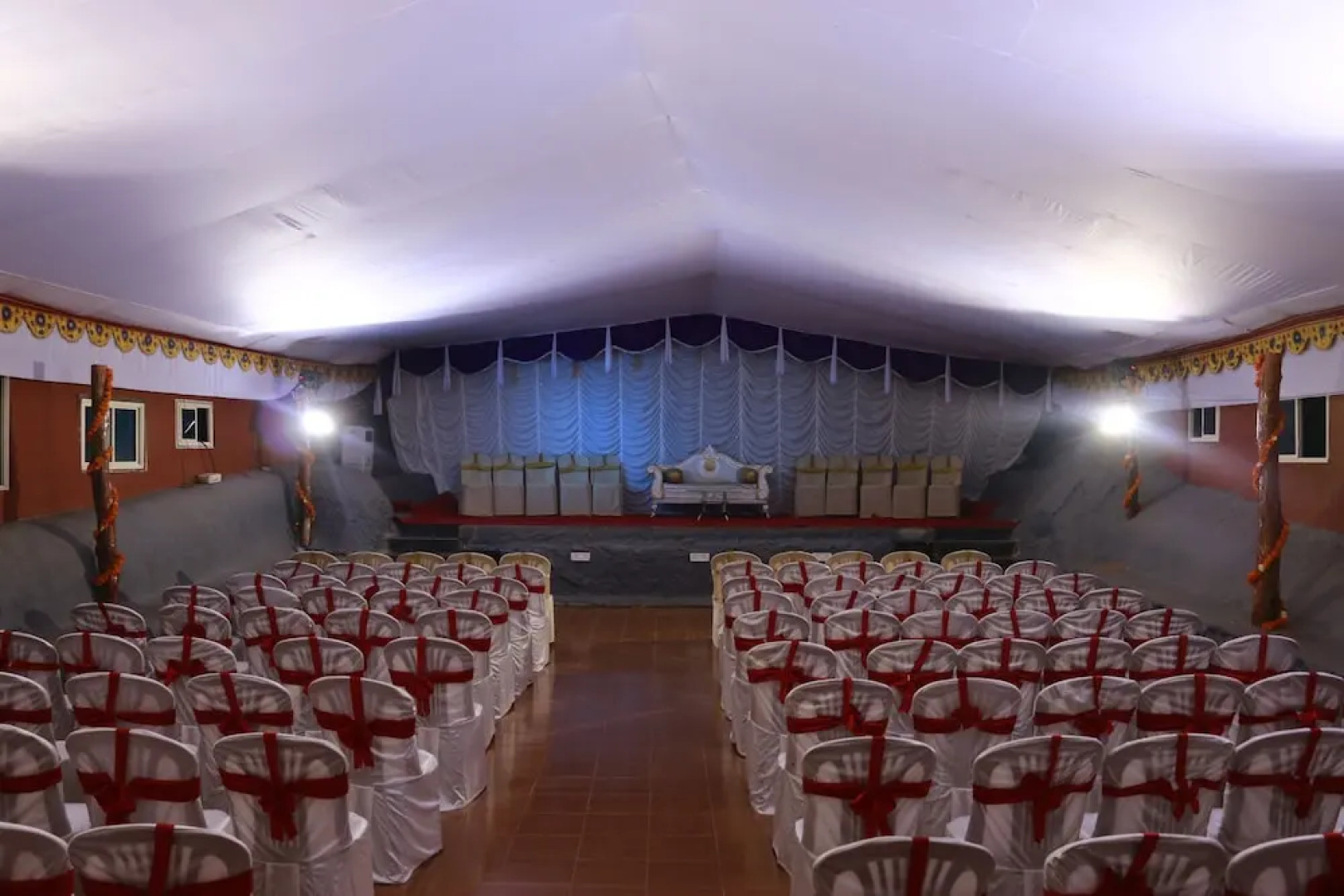 Jet Paark Resort Hotel Wayanad