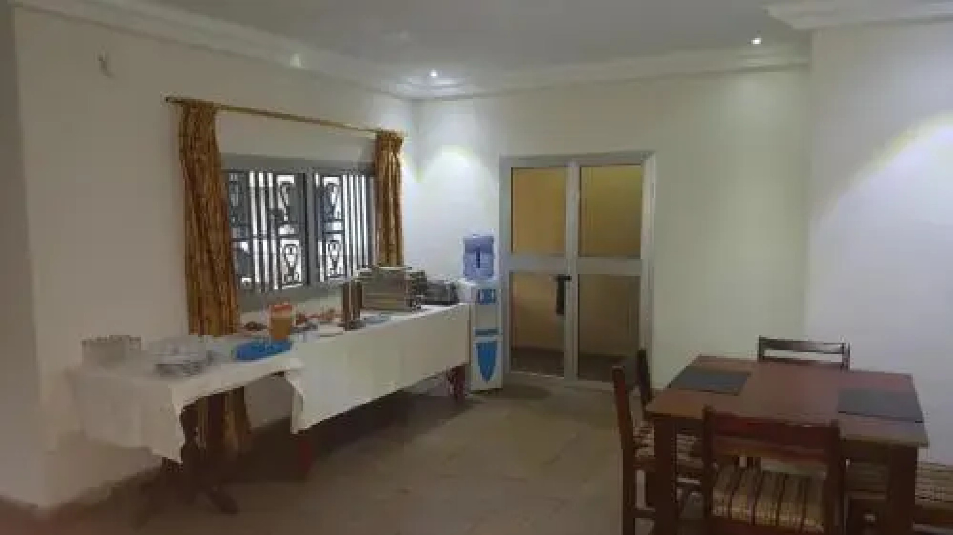 Le Petit Chalet Hotel