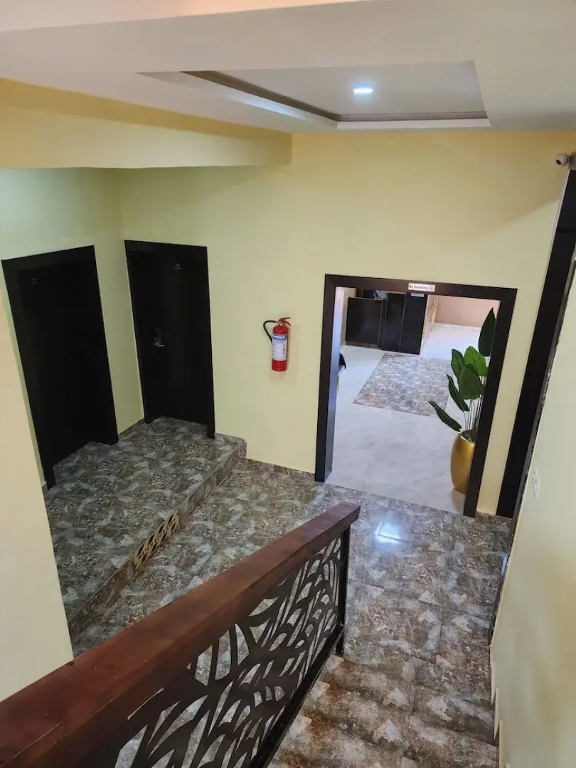 The 401 Hotel and Suites Awka