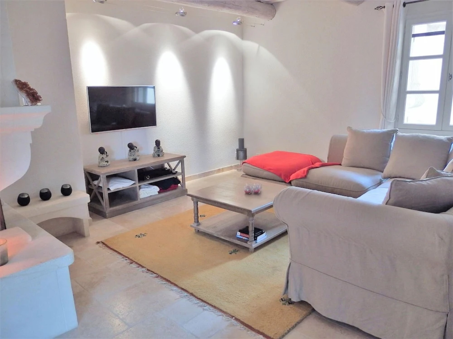 Modern Villa With Heated, Private Swimming Pool Near Mont Ventoux