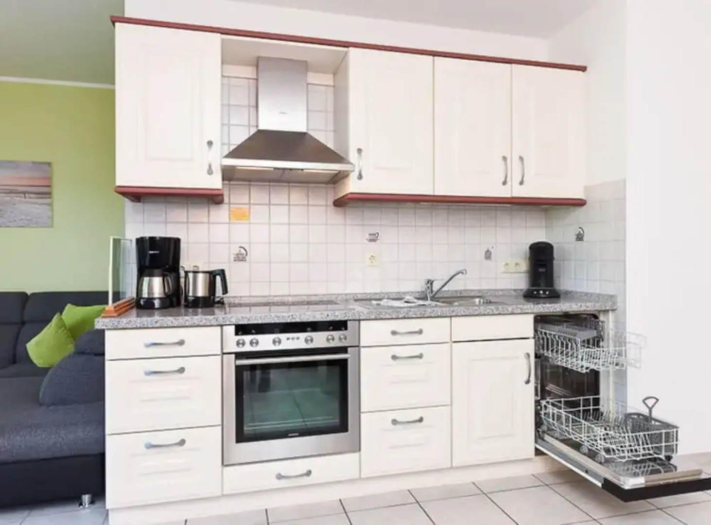 Friesengold Modern Retreat