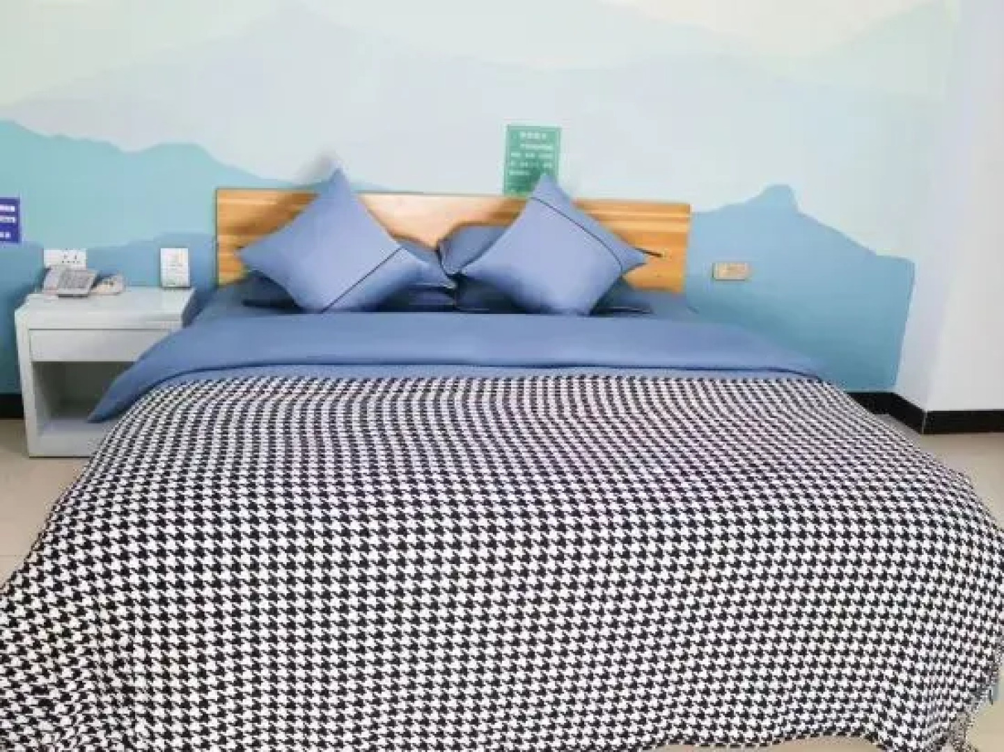 Lichuan Green Orange Hotel (Railway Station Branch)