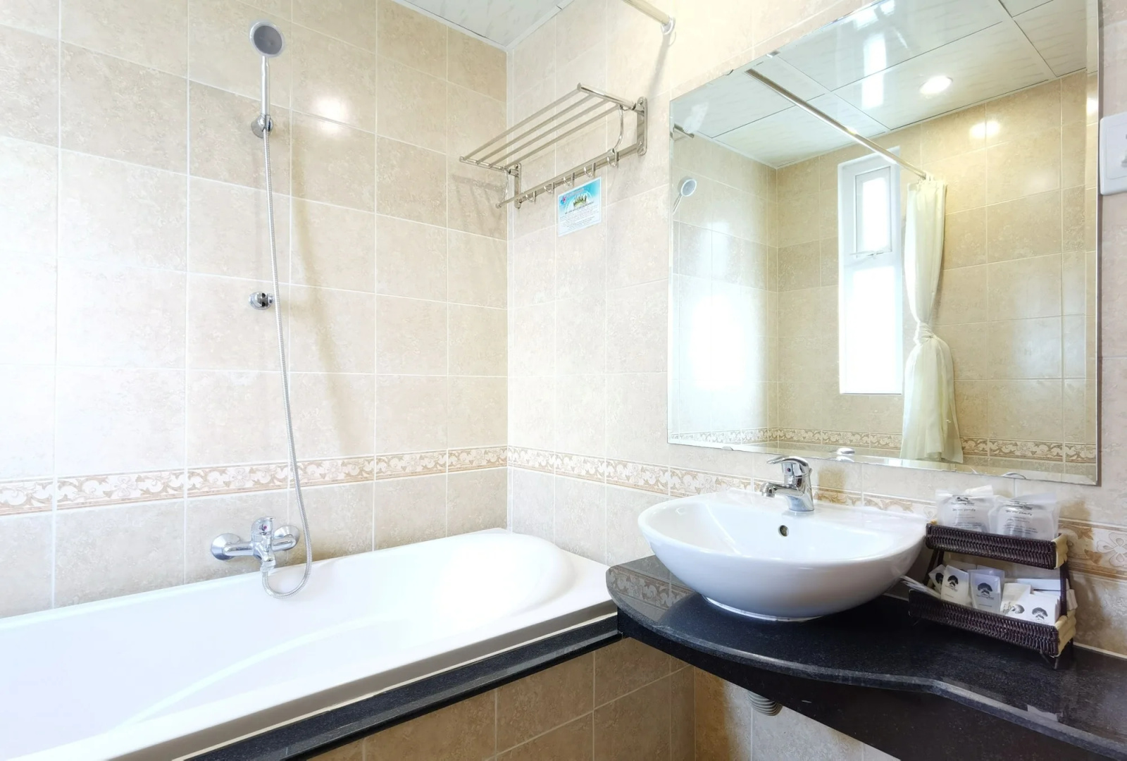Duc Vuong Saigon Hotel - Bui Vien