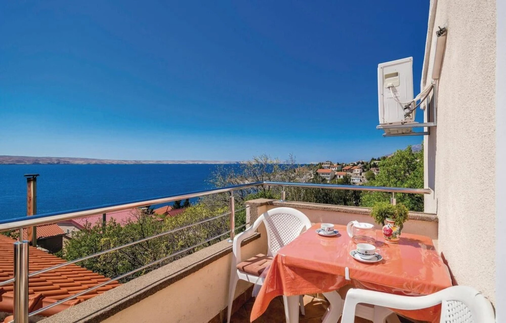 Beautiful Apartment in Karlobag With Wifi