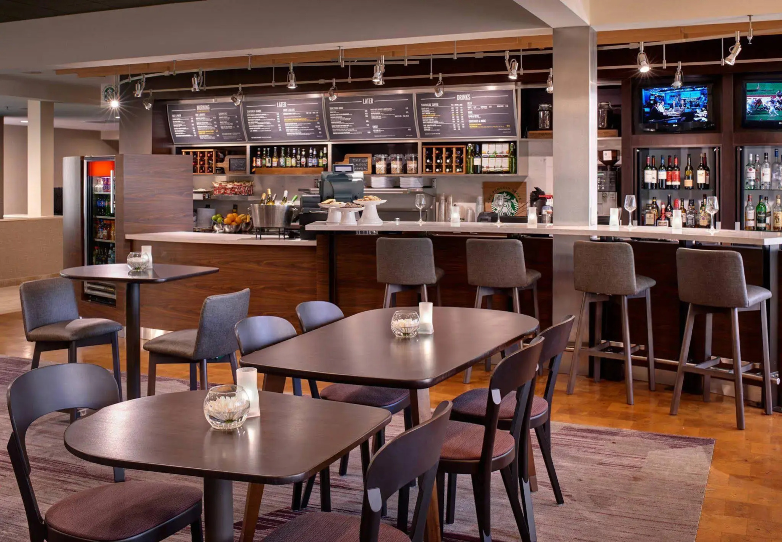 Courtyard by Marriott St. Louis Downtown West