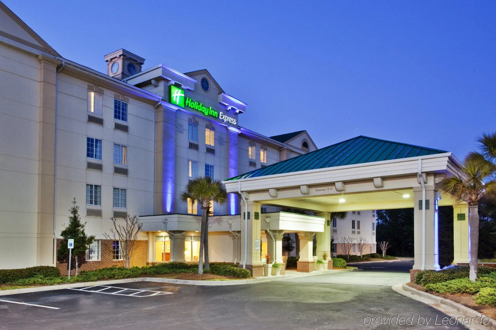 Holiday Inn Express Myrtle Beach-Broadway at the Beach by IHG