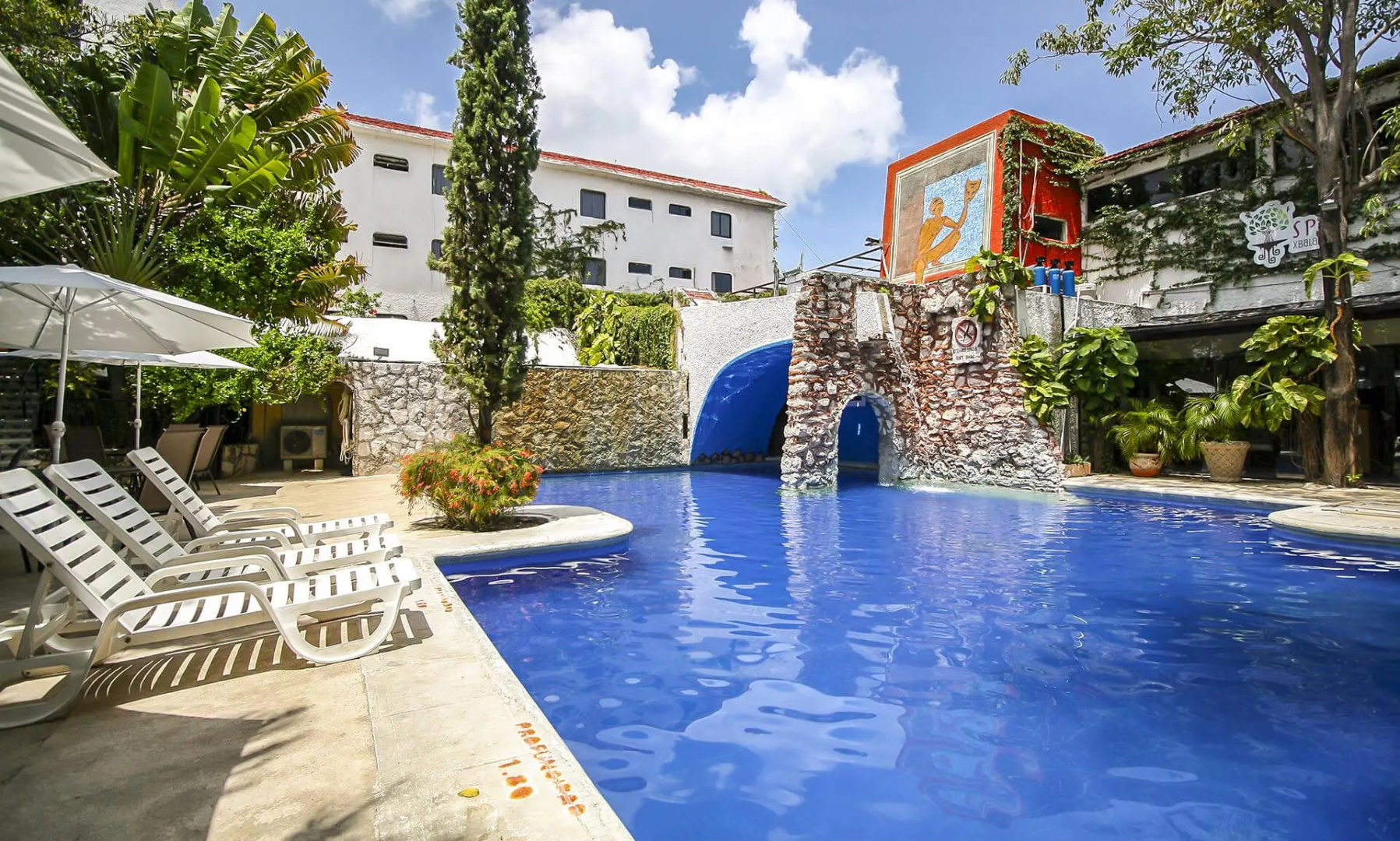 Hotel Xbalamque and Spa Cancun