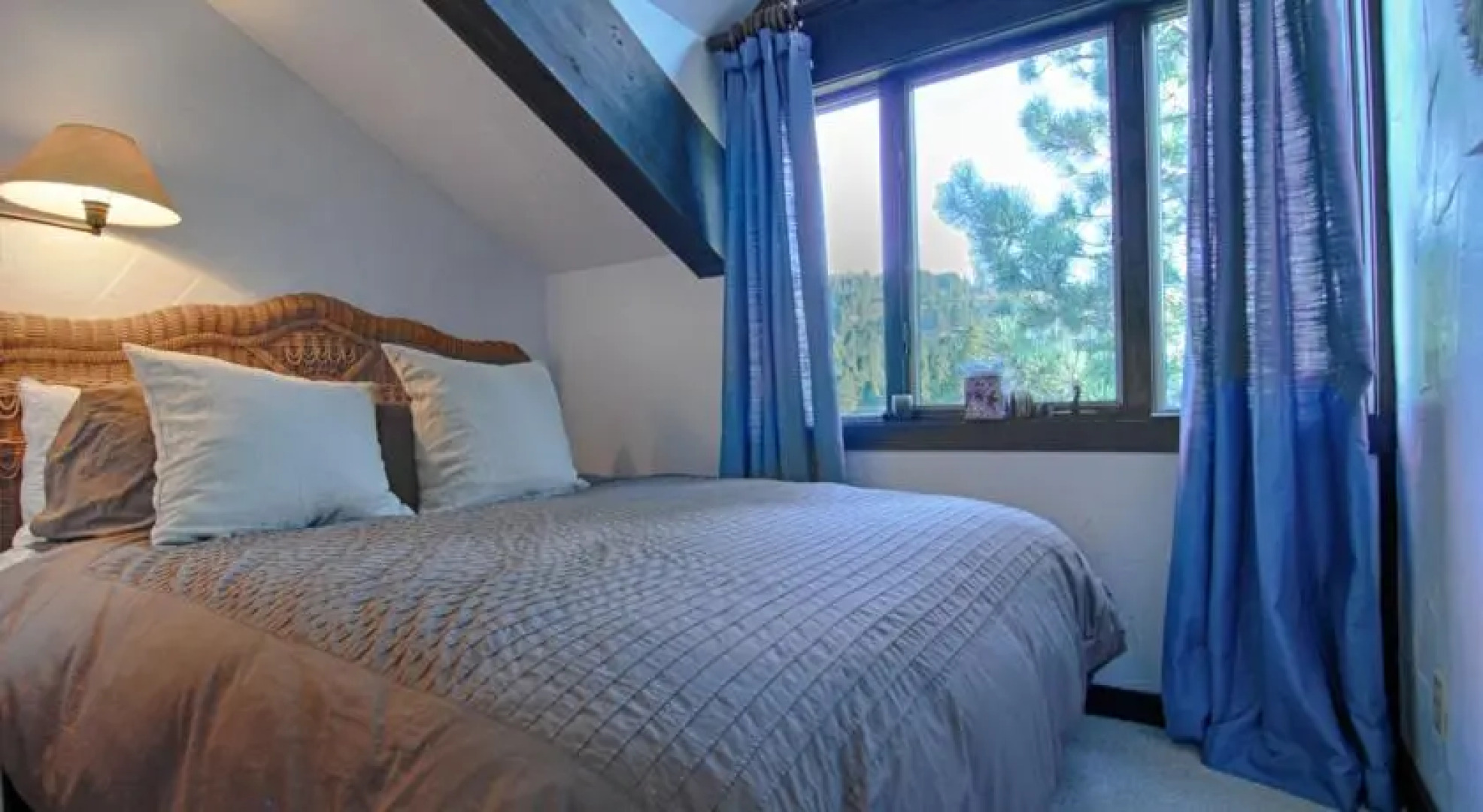 Squaw Tavern Inn by Tahoe Vacation Rentals