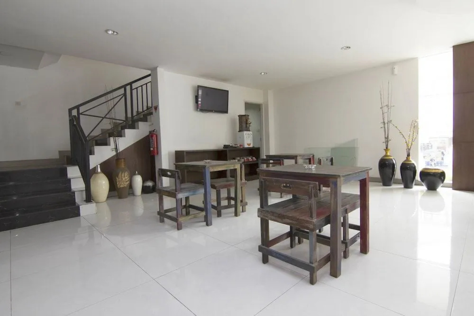 RedDoorz near Universitas Diponegoro