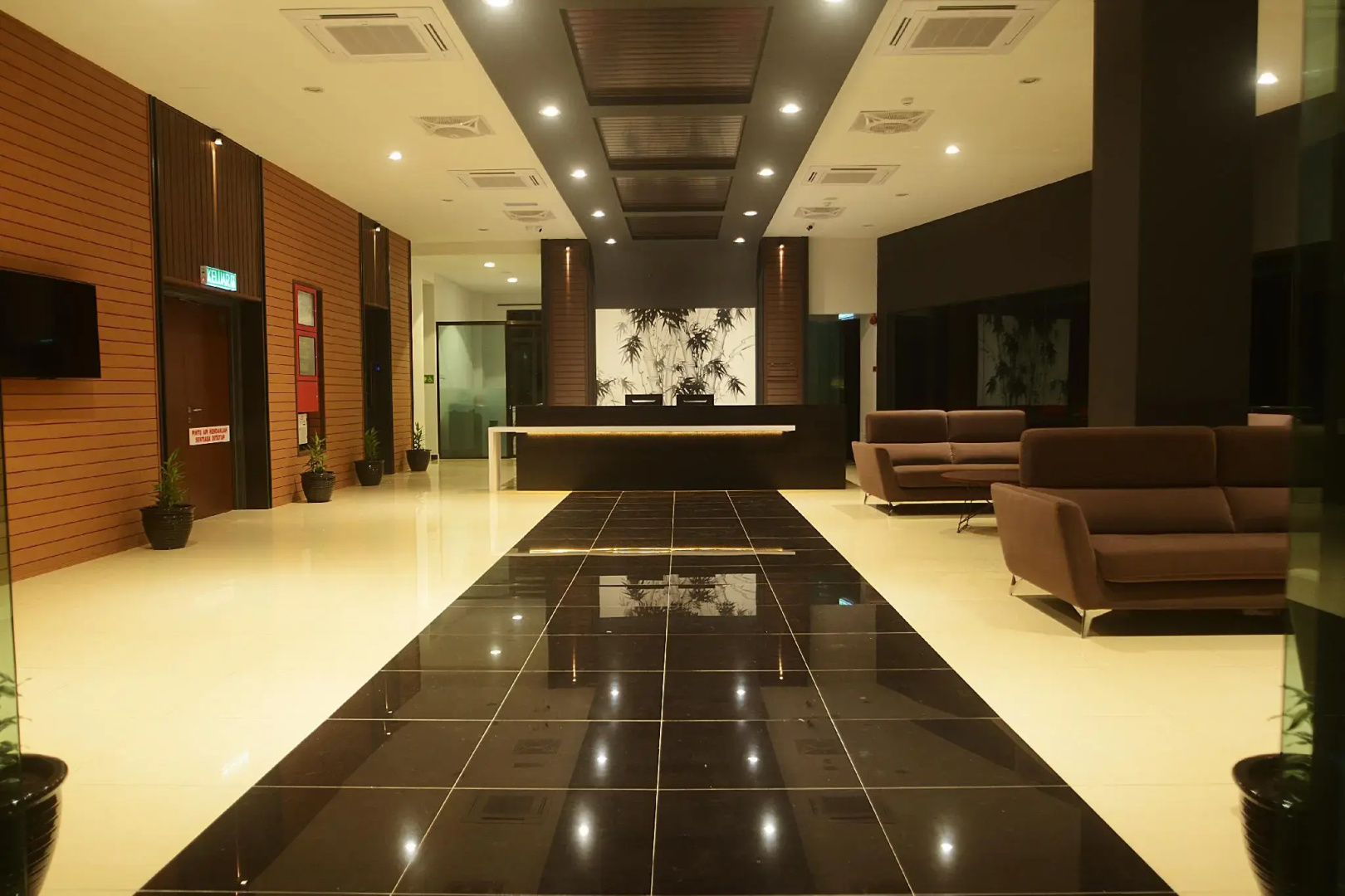Star Well Hotel
