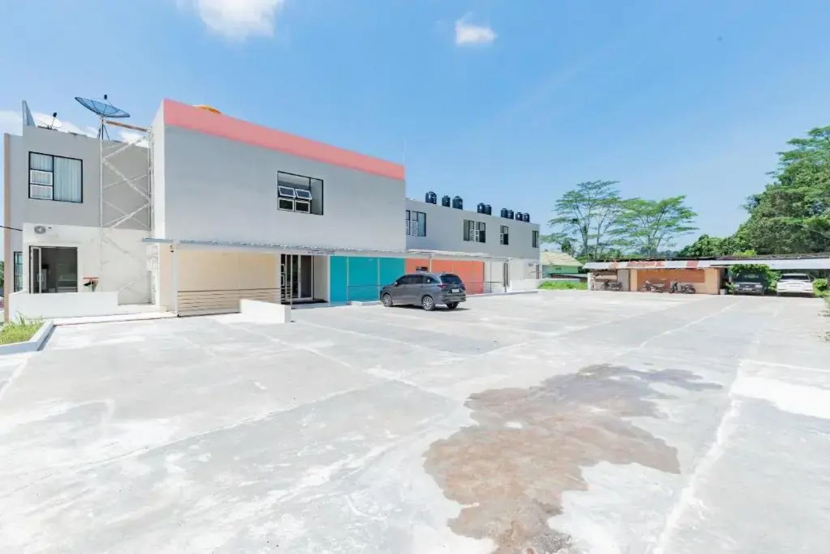 Sans Hotel Berau Square