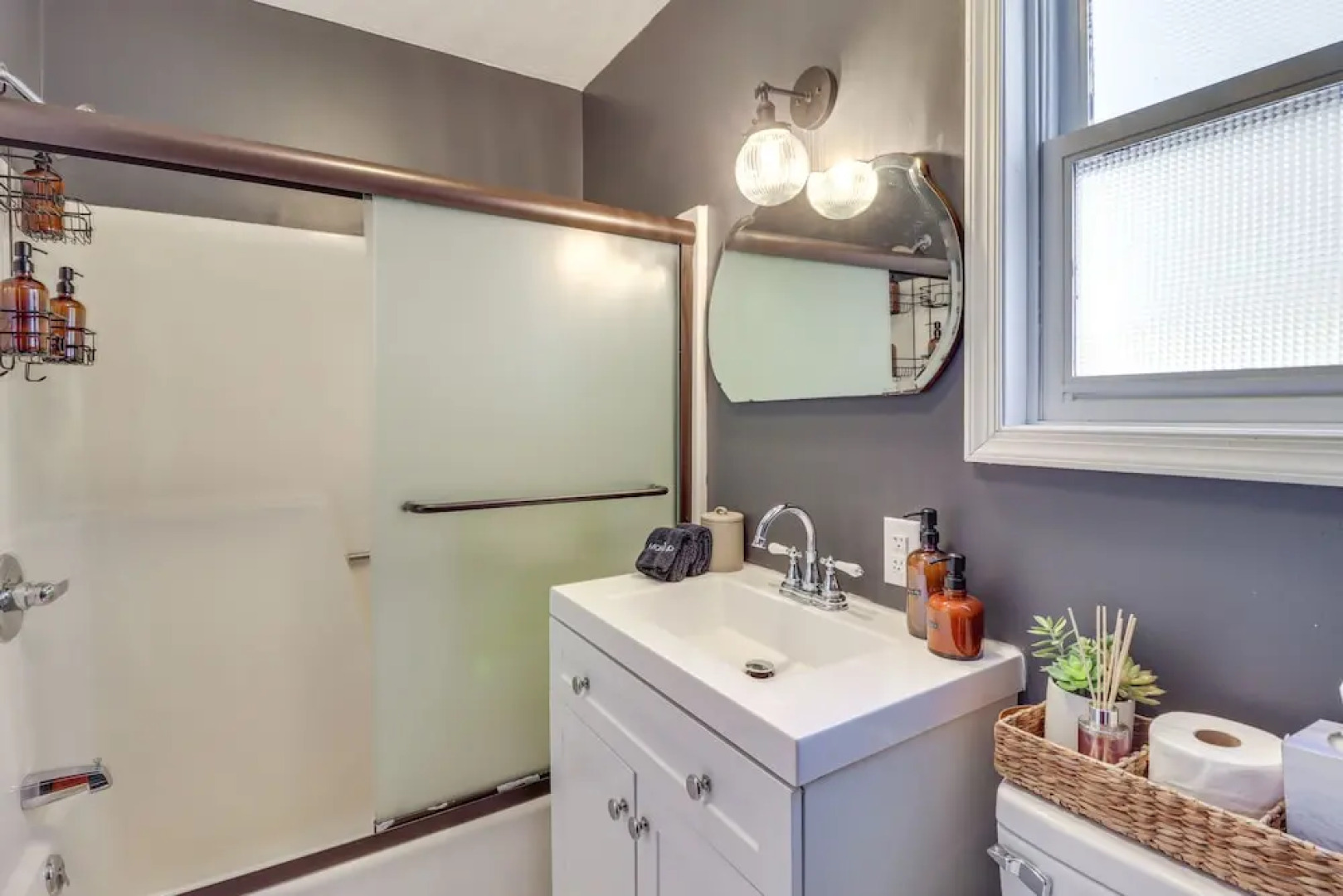 Family Home in Long Pond w/ Fire Pit & Lake Access