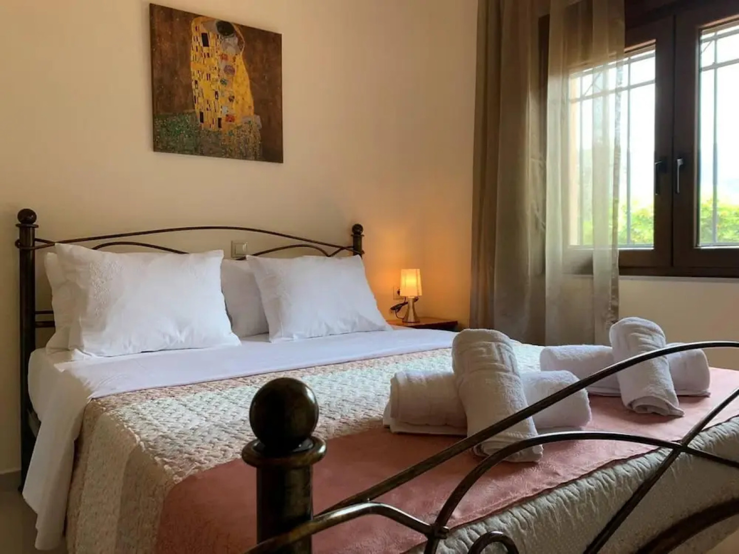 Stunning 3-bedroom Villa Near Malia Beach