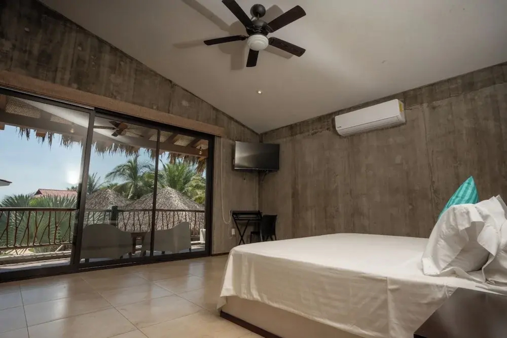 Portofino Hotel & Restaurante