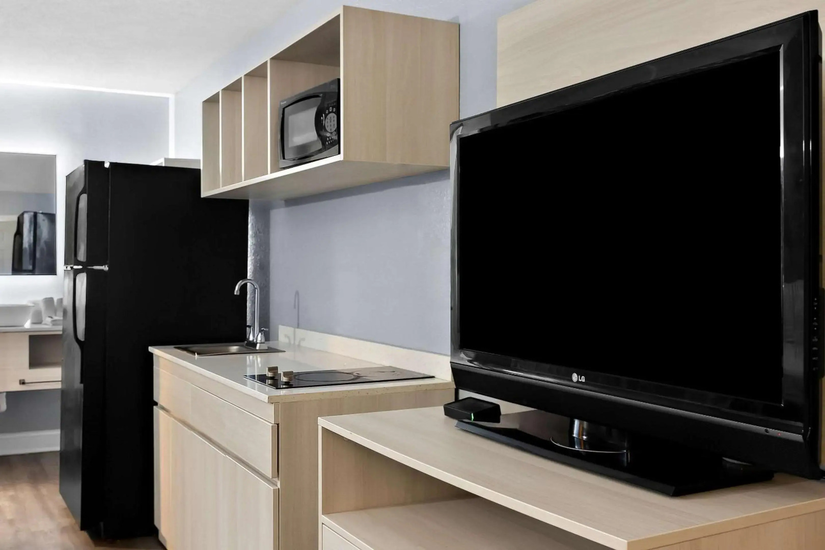 Suburban Studios Brunswick I-95