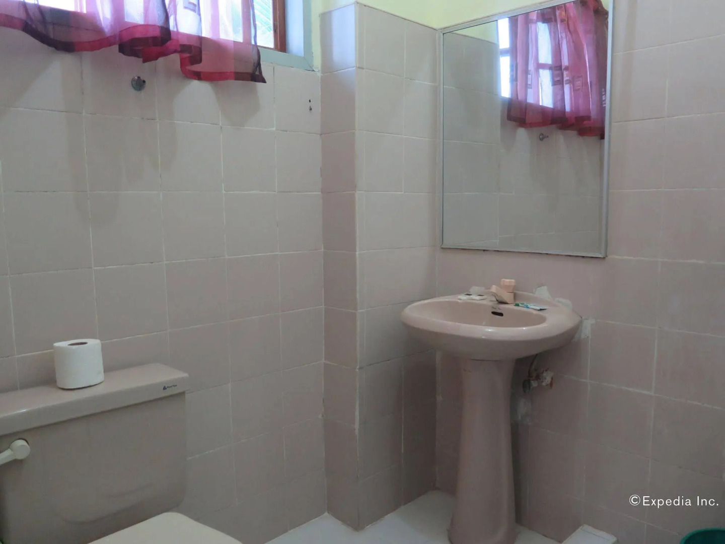 Villa Alzhun Tourist Inn and Restaurant