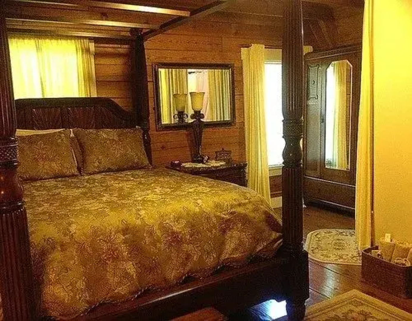 Plantation Oaks Inn