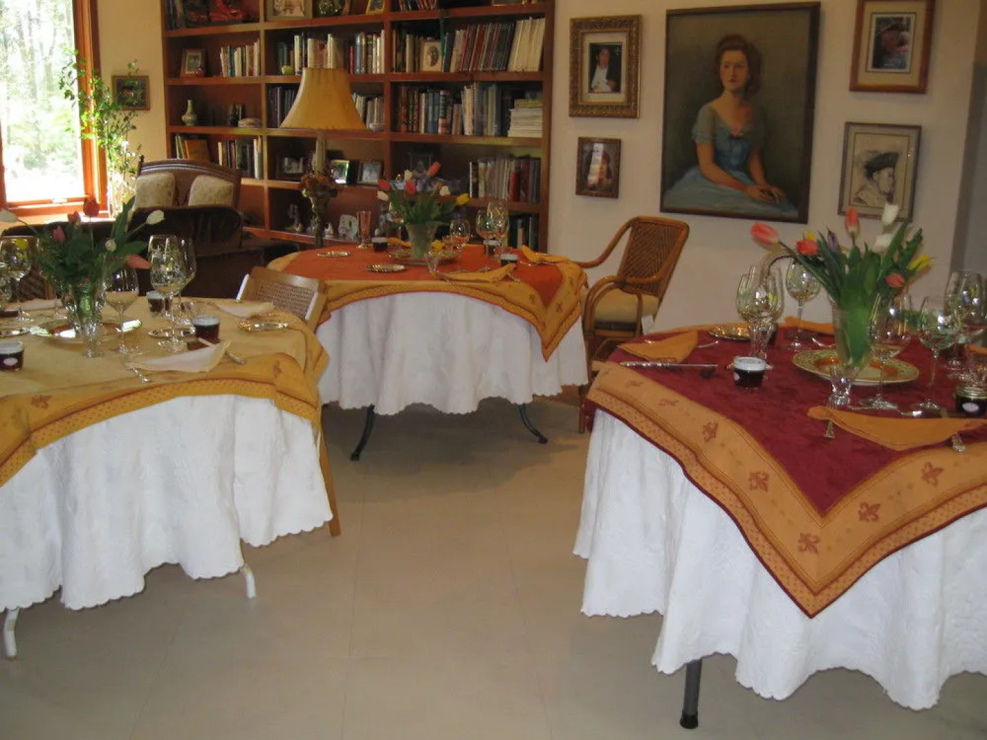 Auberge de Seattle, French Country Inn