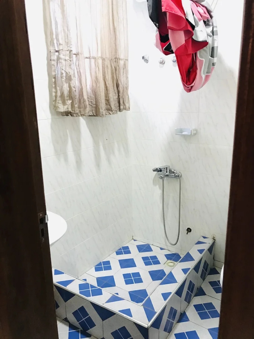 Menyinda Hotel and Restaurant