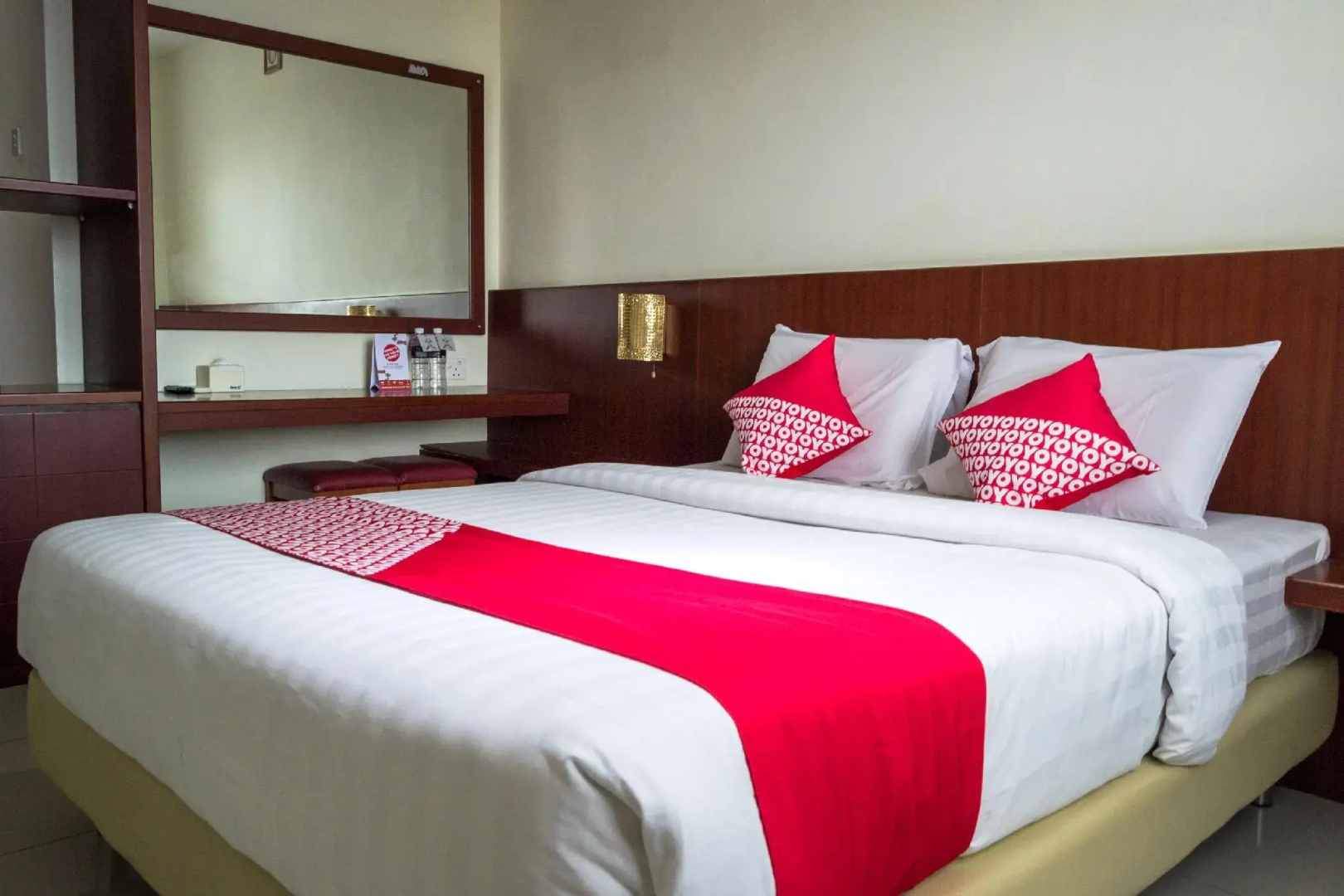 Aviari Hotel