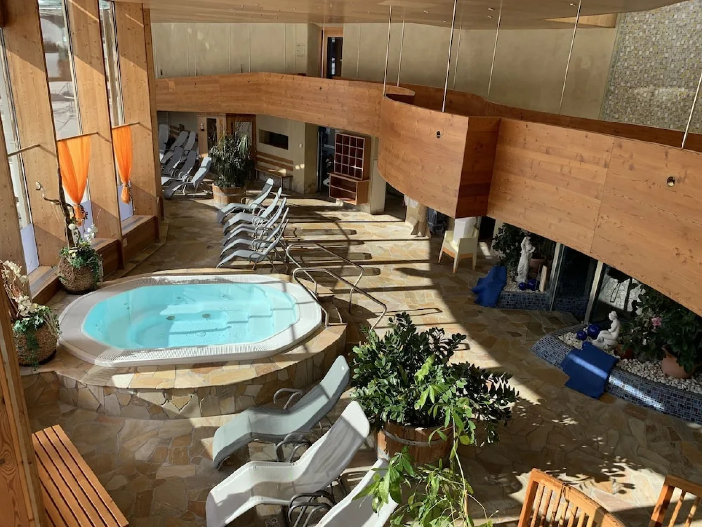 Luxury Apartment With Shared Sauna in Center Mariapfarr