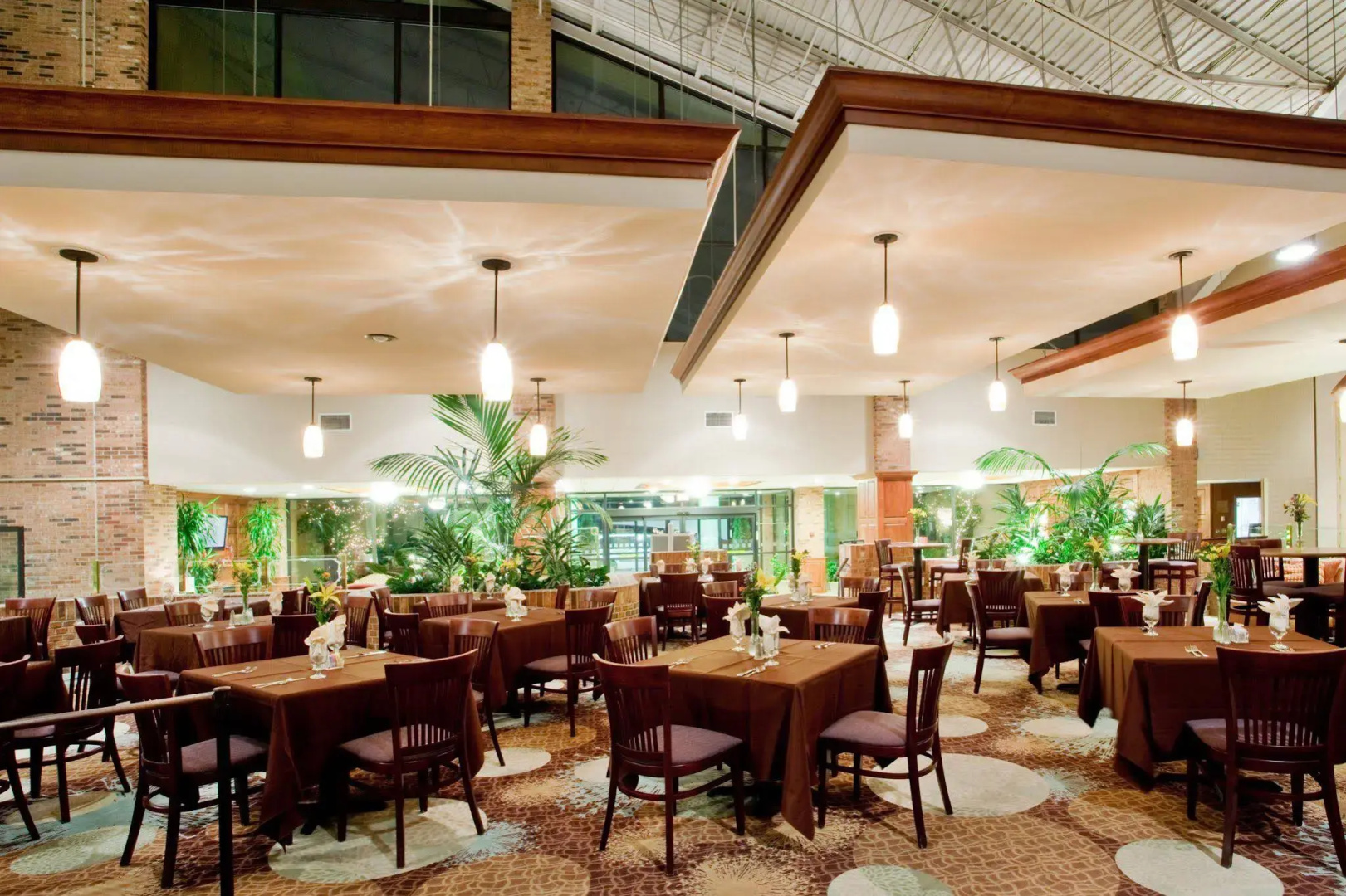 Holiday Inn Roanoke Airport – Conference CTR by IHG