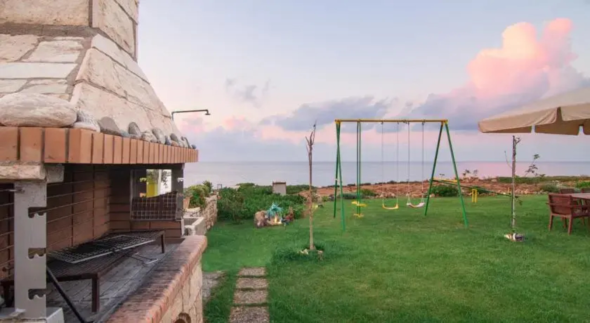 Lili Sea Front House