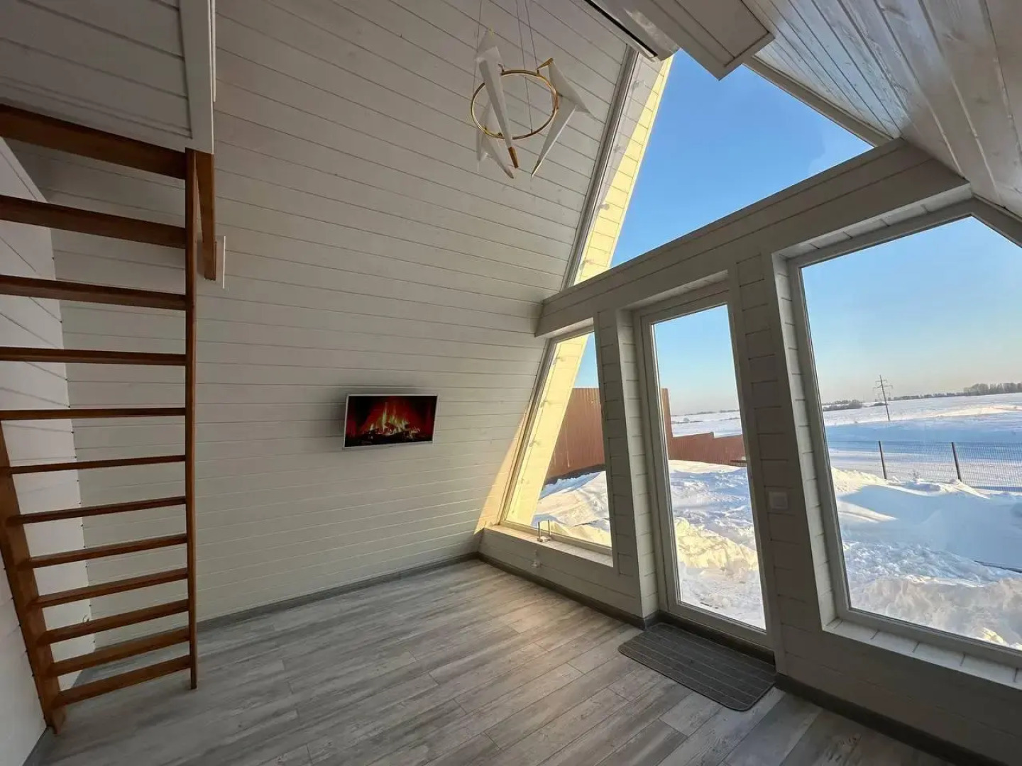 LakeGlamp (ЛэйкГлэмп)