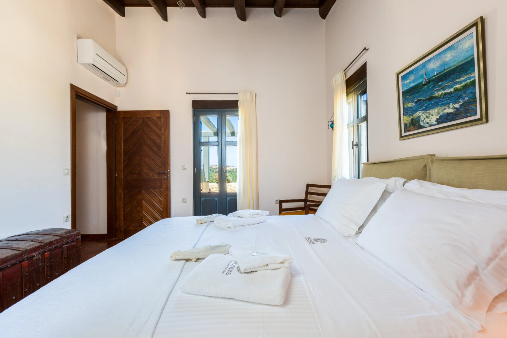 ERONDAS Cretan Country Villas