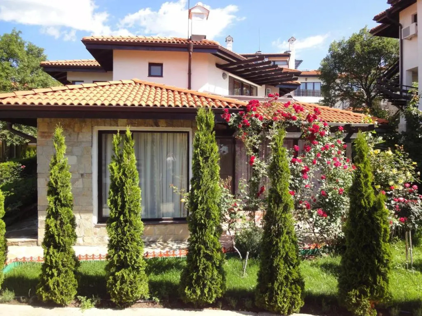 Bay View Villas - Luxury Villas & Apartments