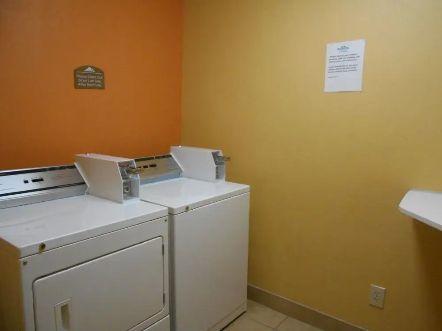 Microtel Inn & Suites by Wyndham Albany Airport