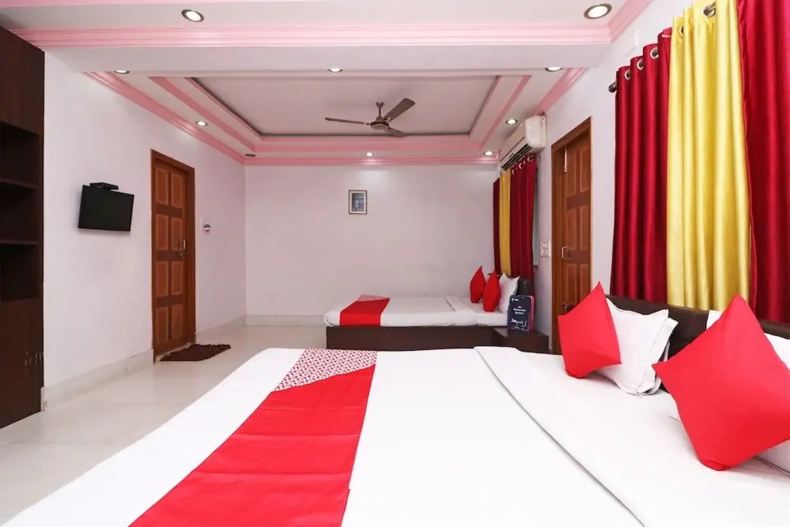 Madhu Mamata Hotel & Resorts