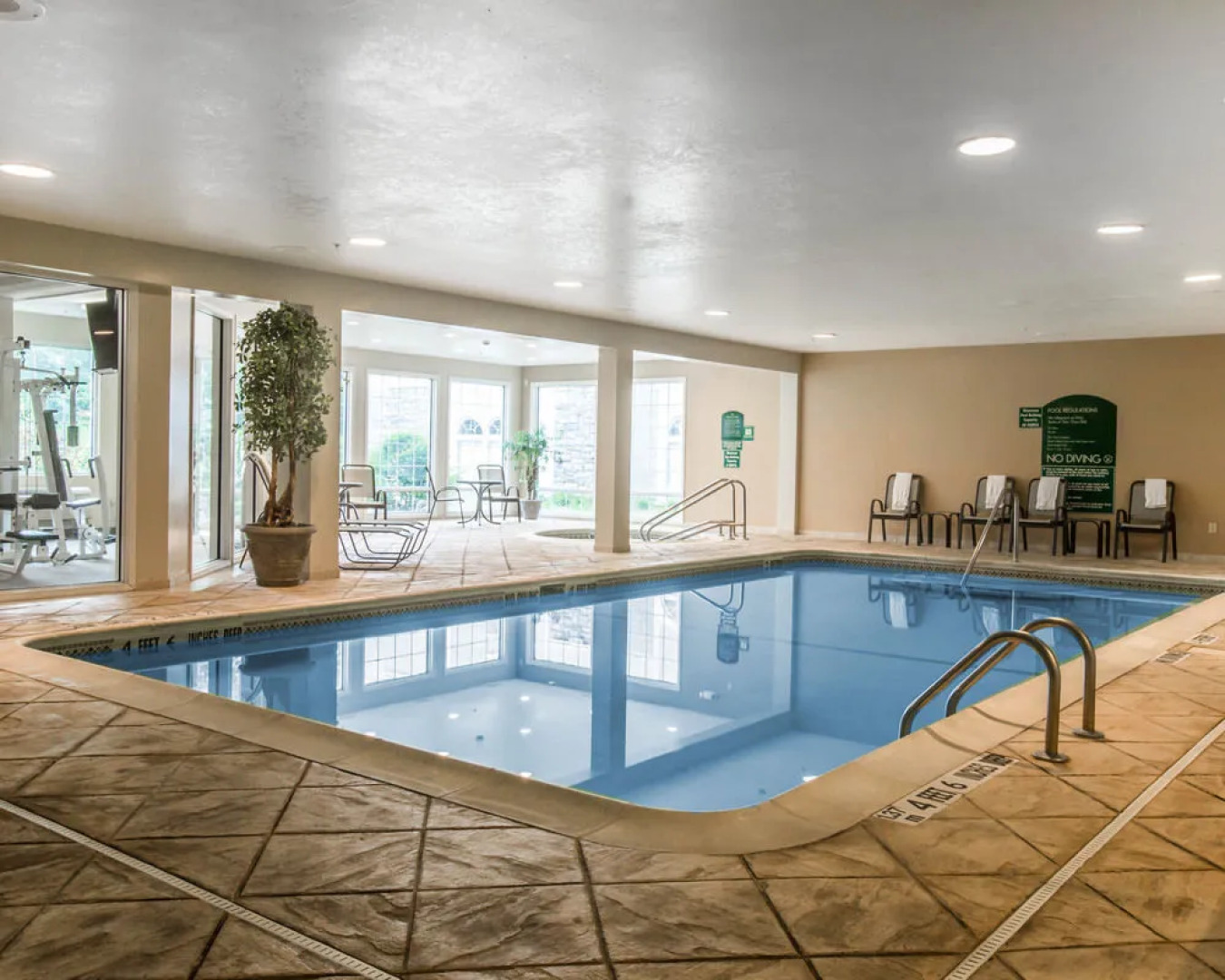 Comfort Inn & Suites East Greenbush - Albany