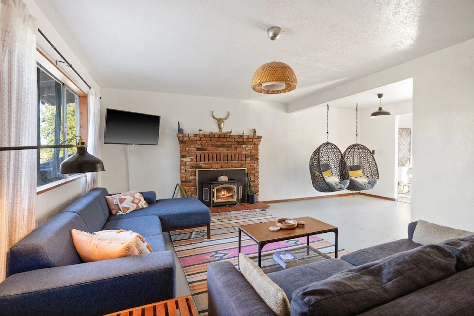 Splash House W/ Private Pool & Fire Pit Dogs Welcome Free 3 Bedroom Home by RedAwning