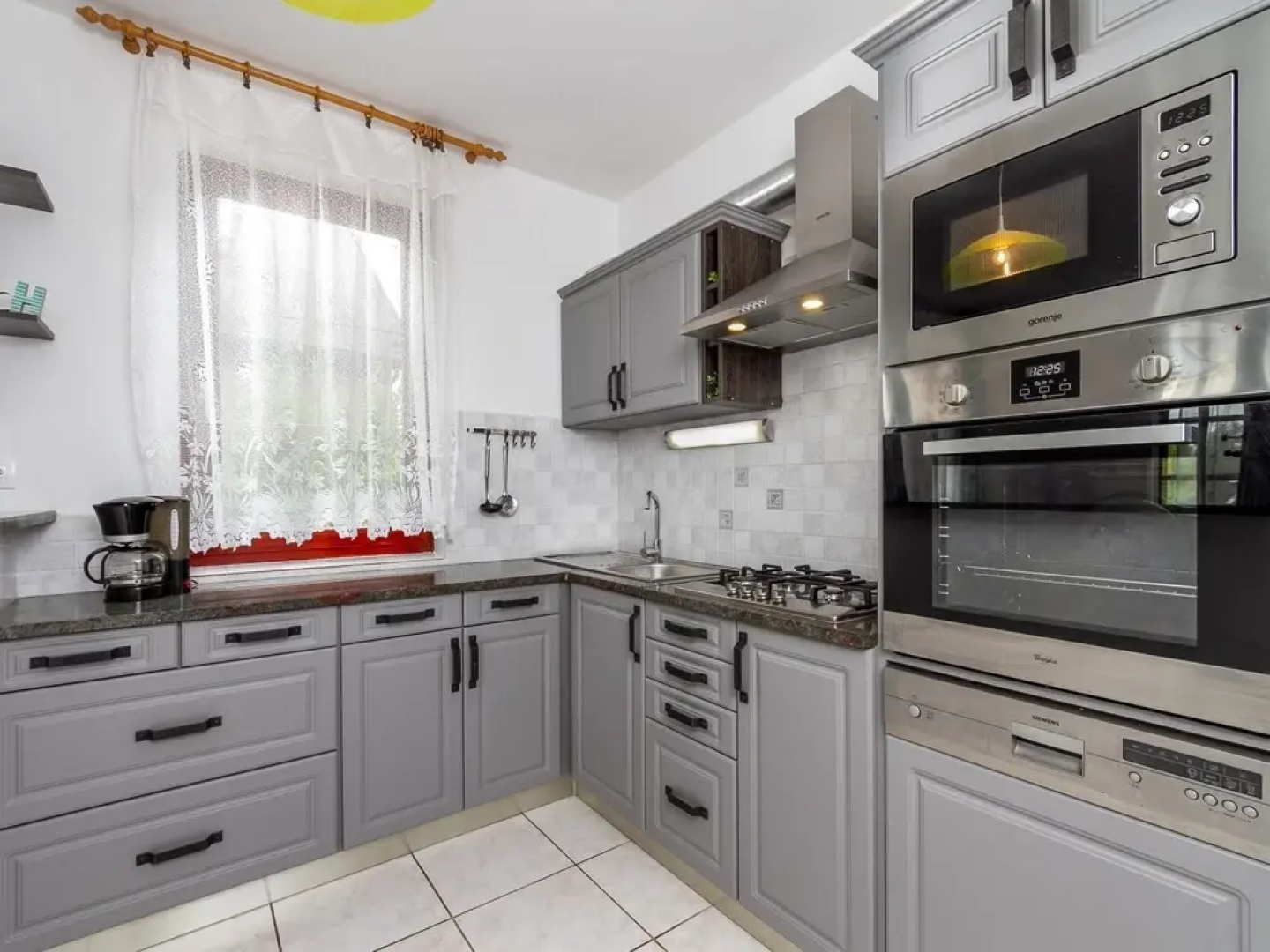 Yellow 2 Balatonm Riaf rd