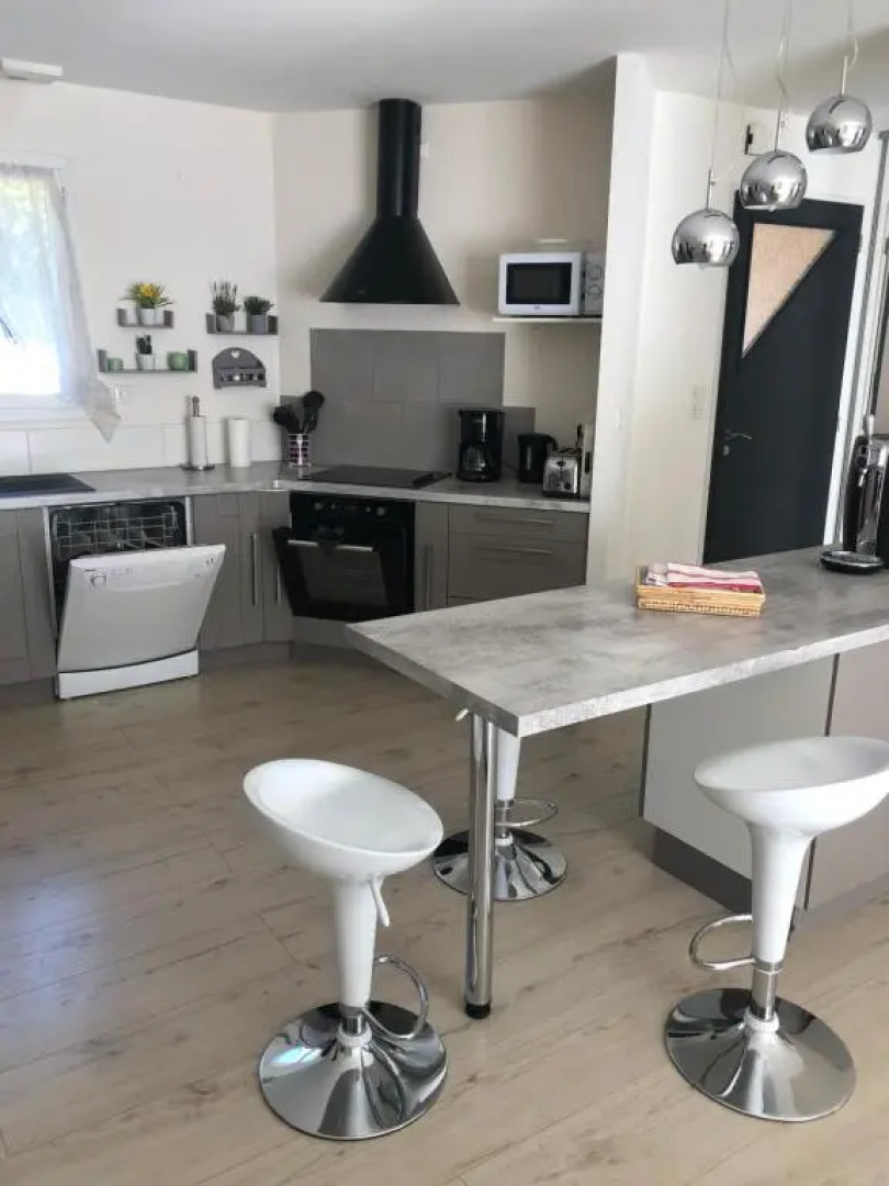 Villa piscine privée vallée châteaux Dordogne