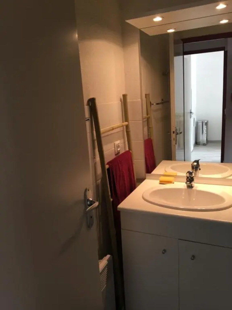 Skis Aux Pieds Station 1600 Sun Vallee