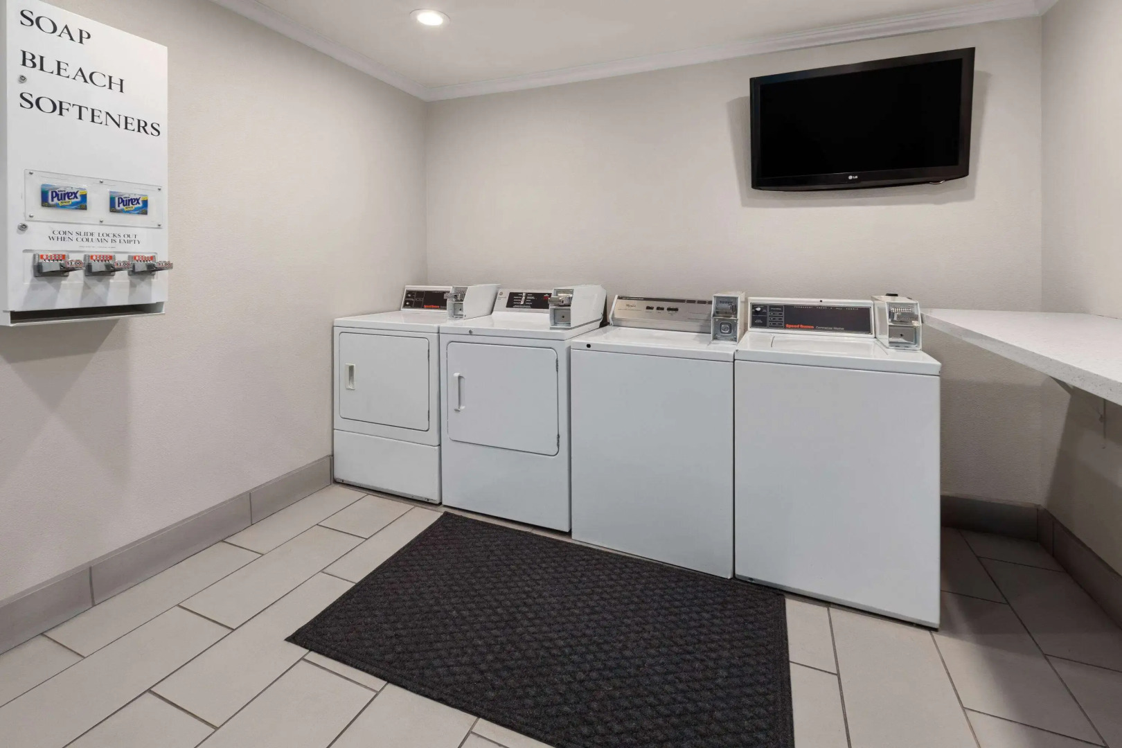 La Quinta Inn & Suites by Wyndham North Orem