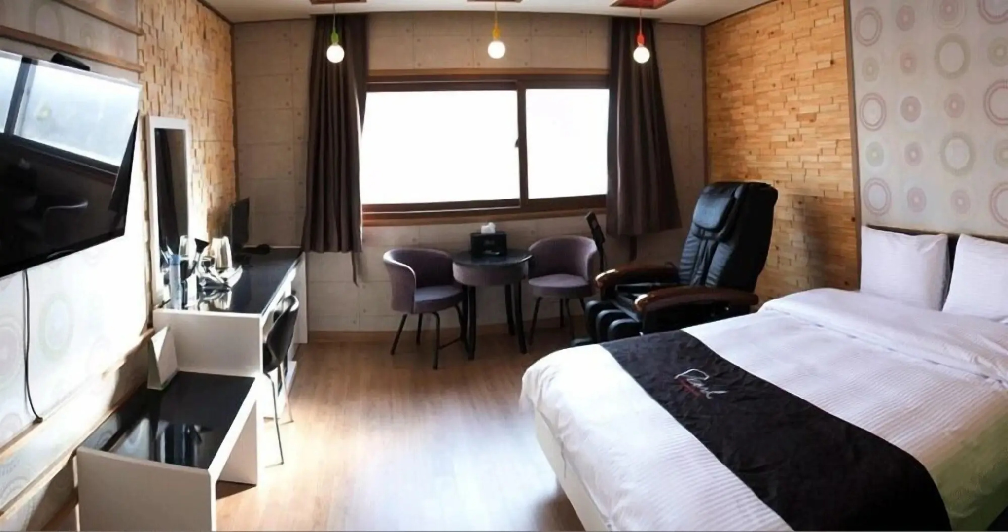 The 7 Business Hotel