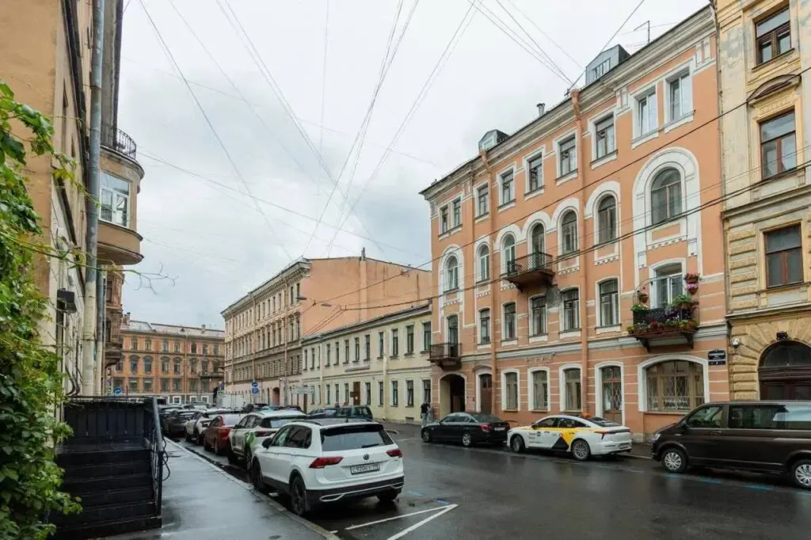 Бридж Таун Отель