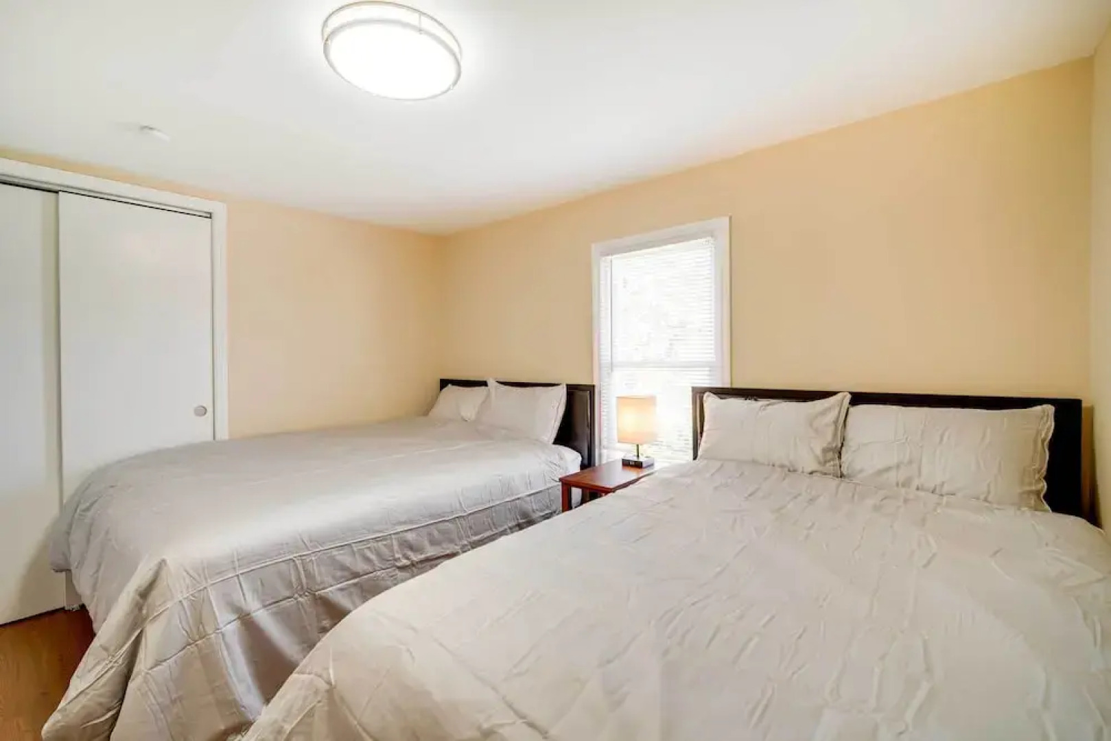 Cozy Atlantic City Getaway ~ 3 Blocks to Ocean!