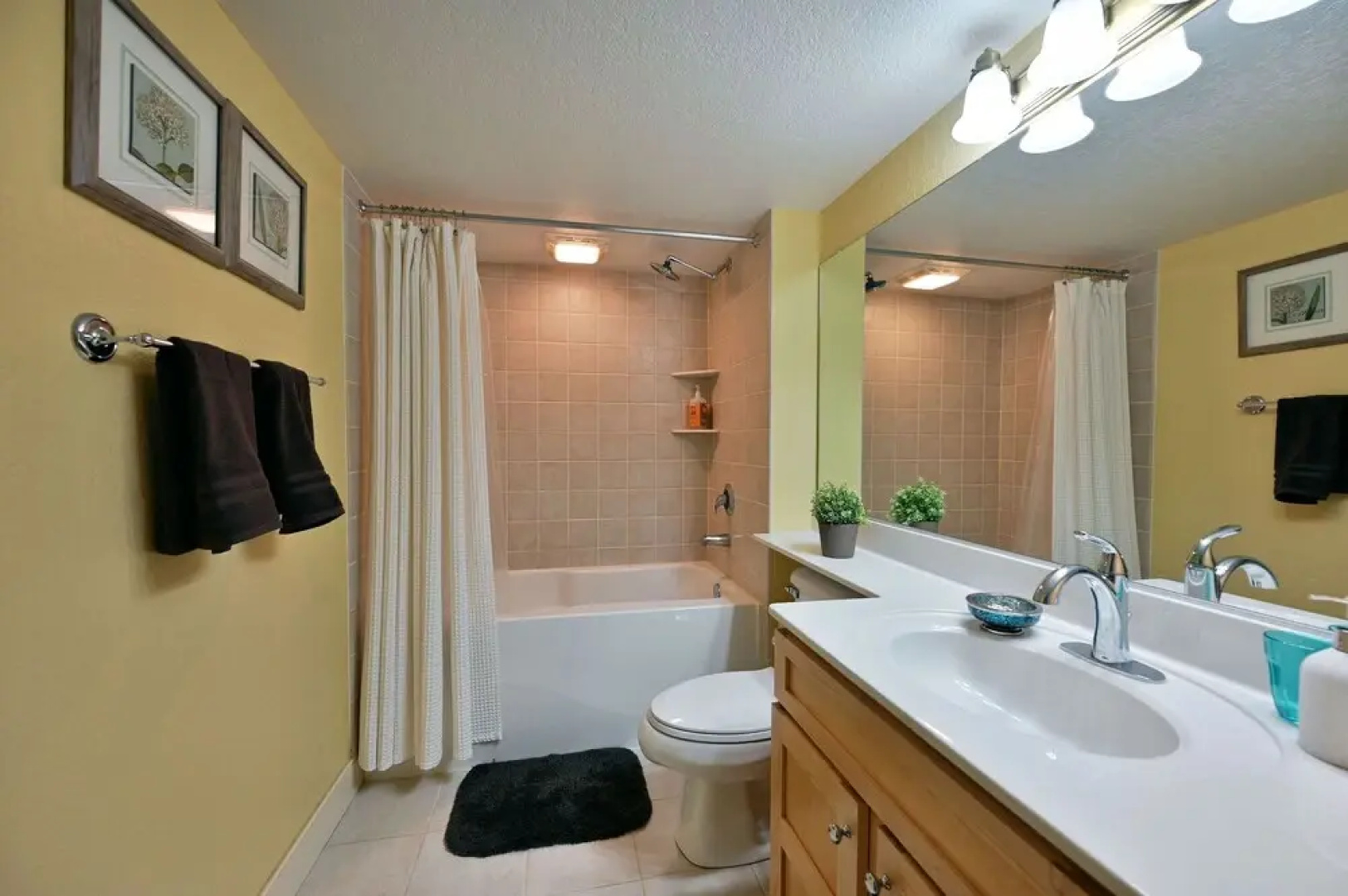 Unit 109 2 Bdrm/ 2 Ba 2 Bedroom Condo