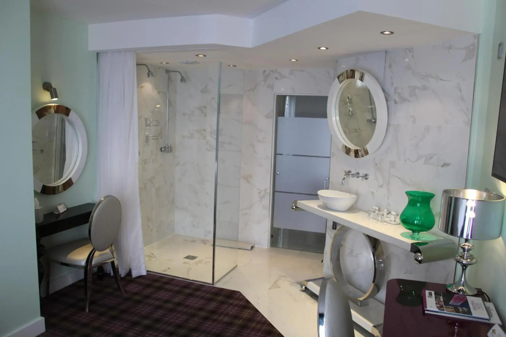 The Earl of Doncaster Hotel