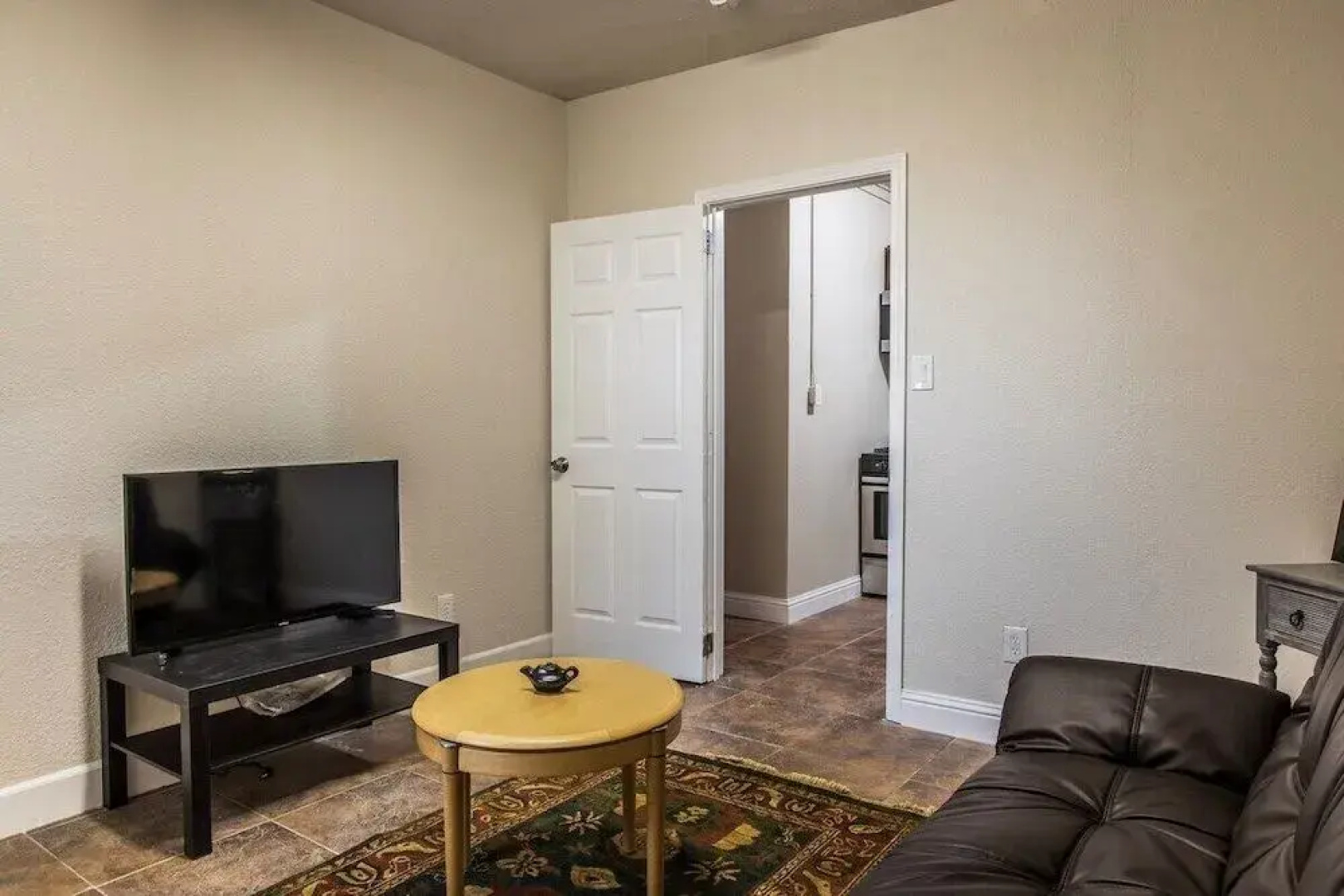 Cozy Concord One Bedroom