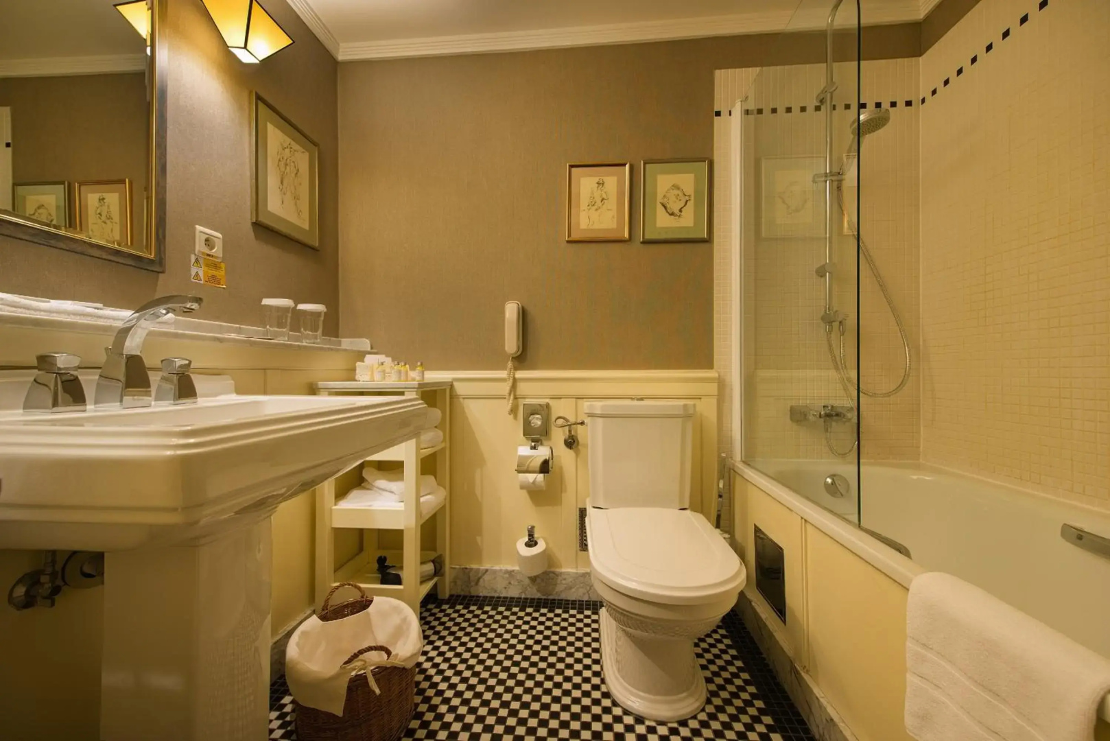 Marrol's Boutique Hotel