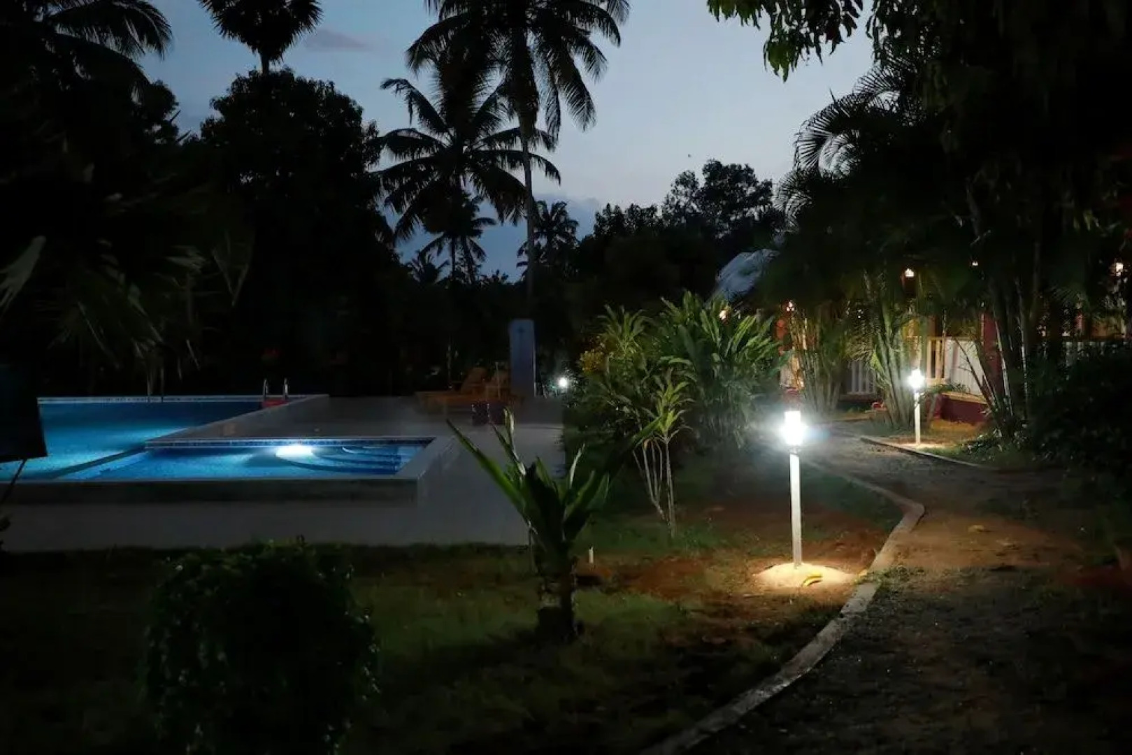 Phoenix Island Resort