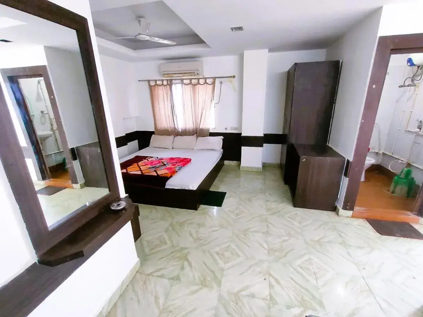 STAYMAKER Chakra Nayan Tara Sonu Inn